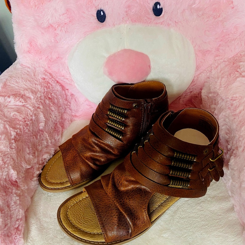 Not Rated Ellie Sandal